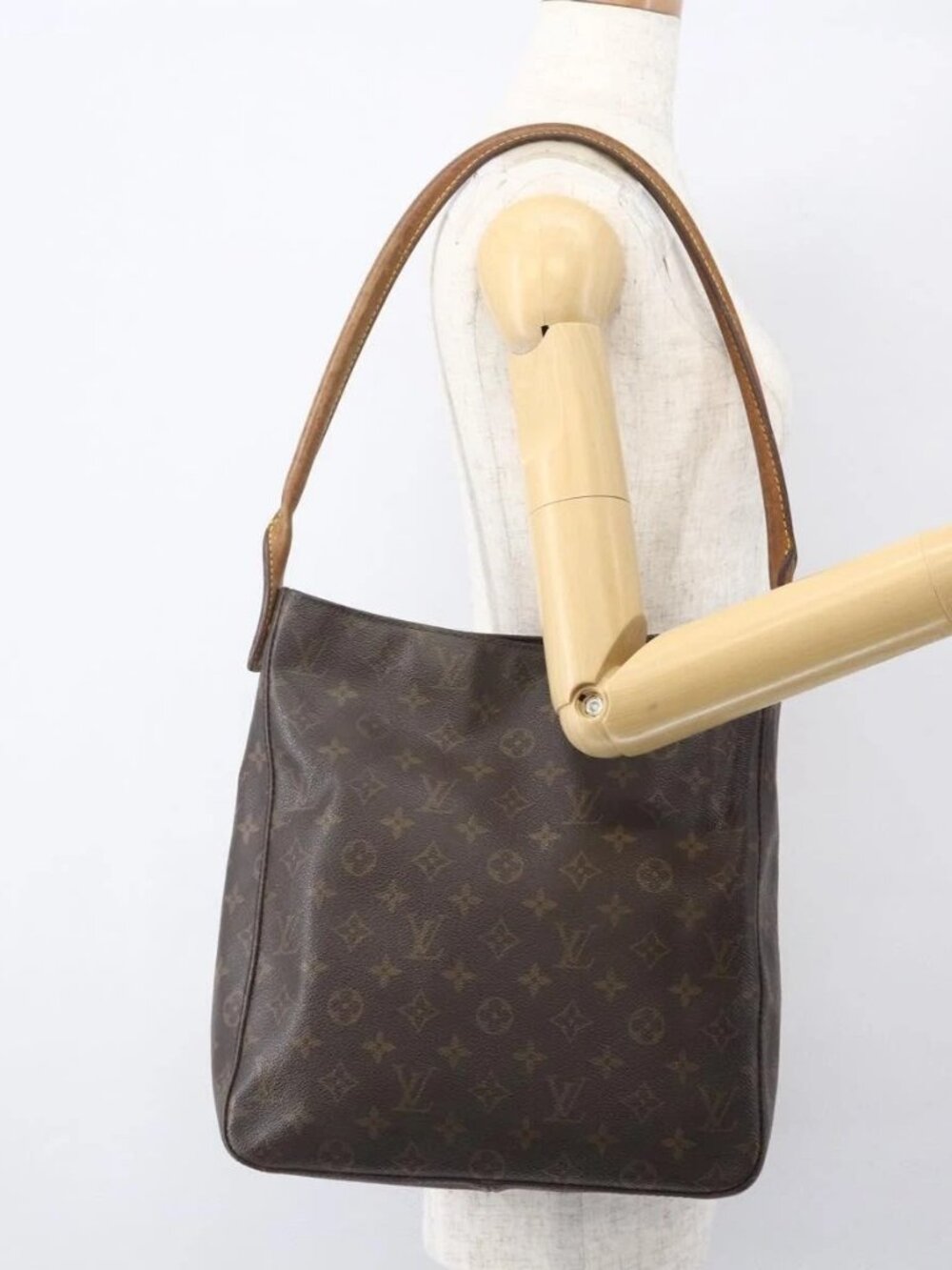 LOUIS VUITTON Monogram Looping GM Shoulder Bag M51145 LV Auth 160117